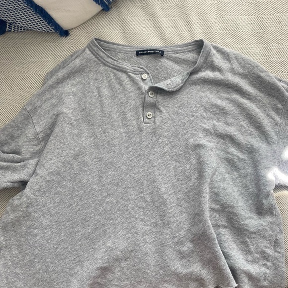 Brandy Melville Grey Henley Top, One size - Picture 3 of 4